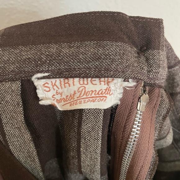 Bundle of 3 Vintage A-Line Skirts | Dark Academia | Neutral Brown, Tan, Grey - Picture 15 of 15